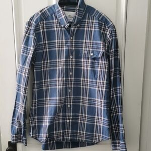 Mens slim fit blue plaid 90s preppy button down shirt. Unisex.  Size 40